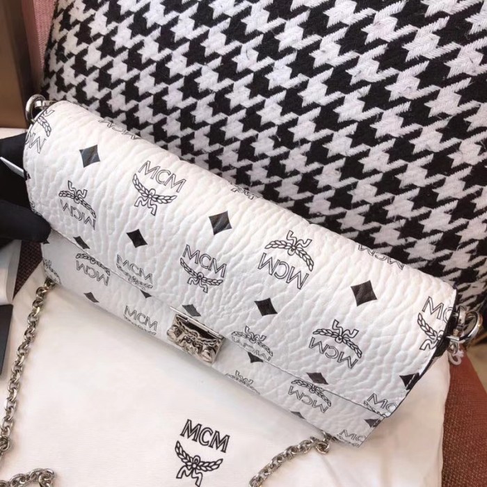  Handbags MCM 6226 size:24*14*5 cm