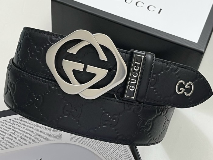  HandbagsGucci Signature size:3.8 cm