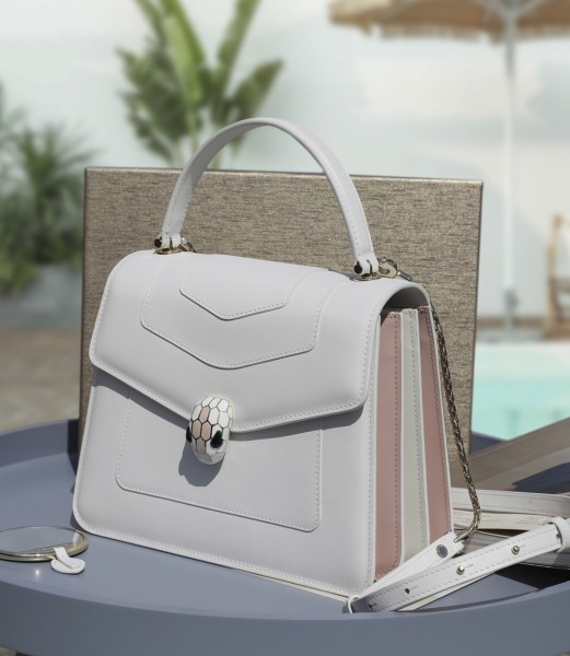  Handbags Bvlgari 3833091150 size:22.5*18.5*11 cm