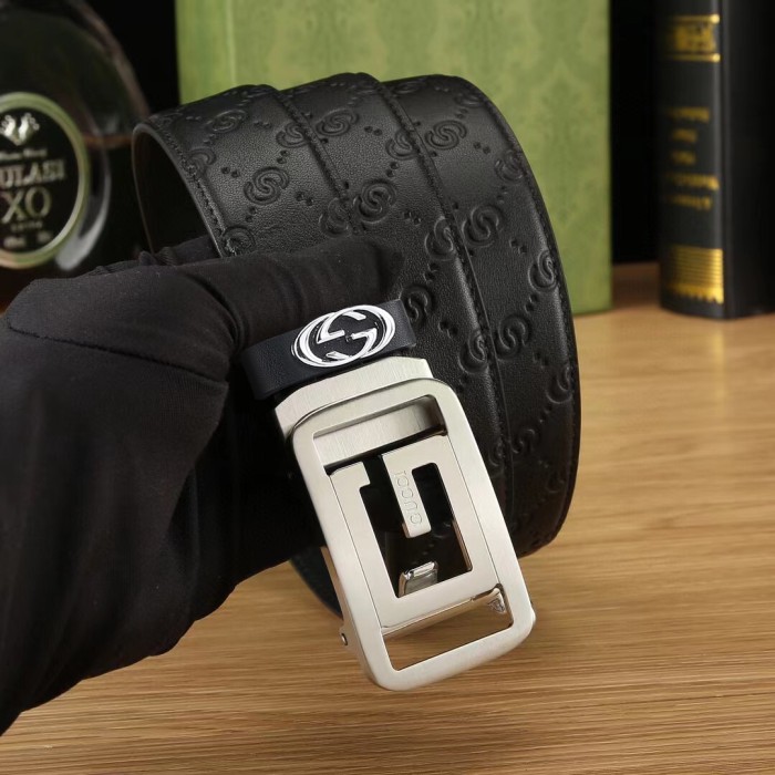  Handbags Streetwear Belt Gucci 311029 size:3.8 Cm