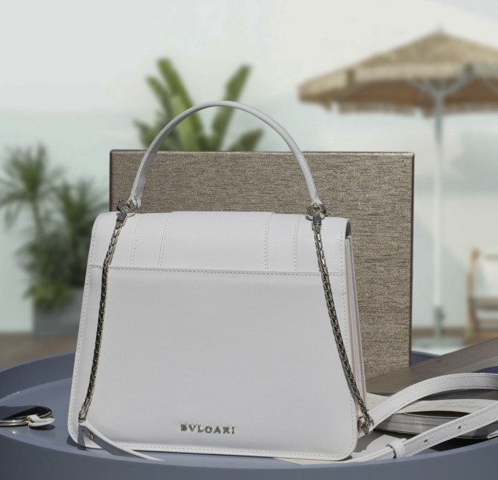  Handbags Bvlgari 3833091150 size:22.5*18.5*11 cm