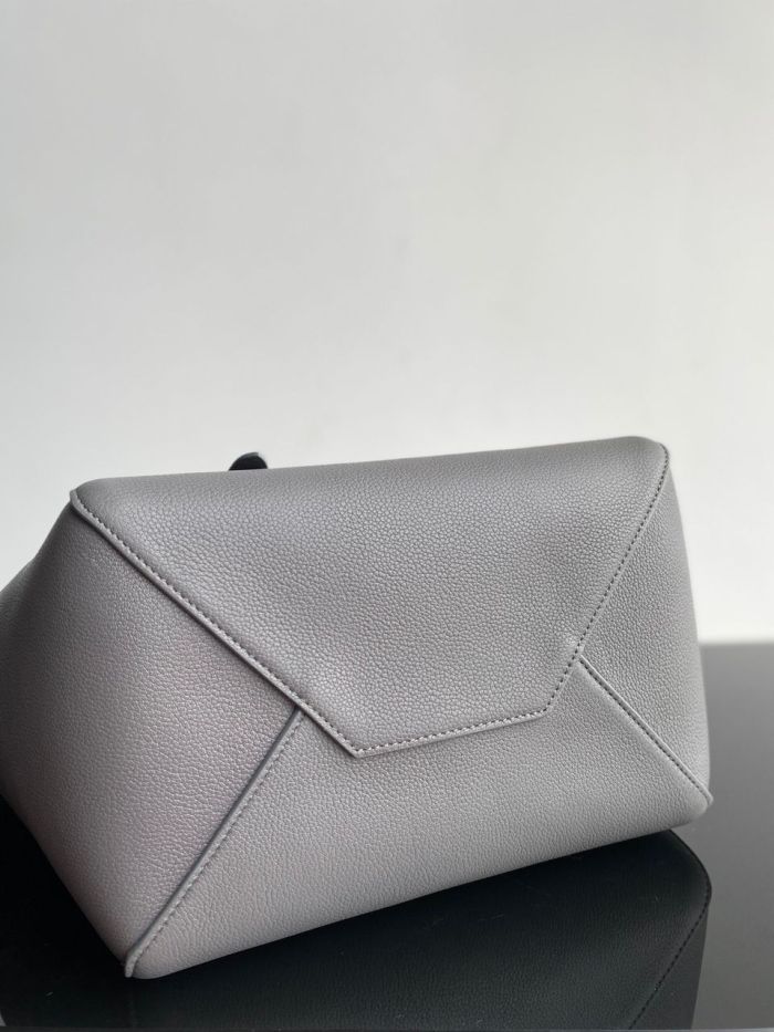 CELINE Handbags 189023TNI-09LC size 31*17*27 cm