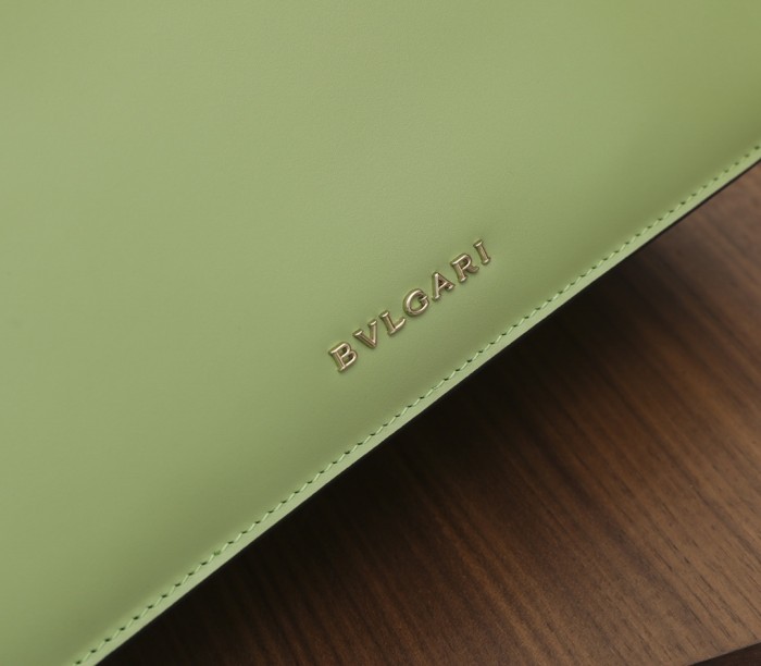  Handbags Bvlgari 29032391050 size:25*17*8 cm