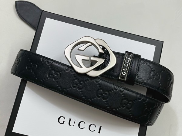  HandbagsGucci Signature size:3.8 cm