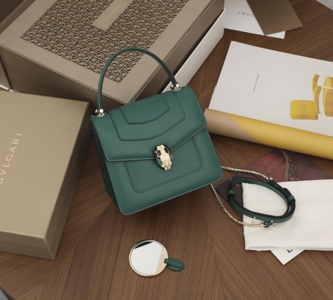  Handbags Bvlgari 28624791050 size:18*16*10cm