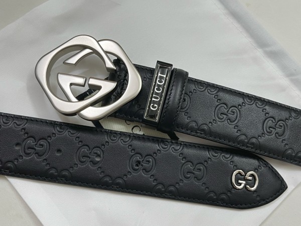  HandbagsGucci Signature size:3.8 cm