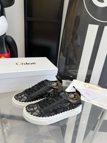 Chloe Lauren Lace Black (Women's)