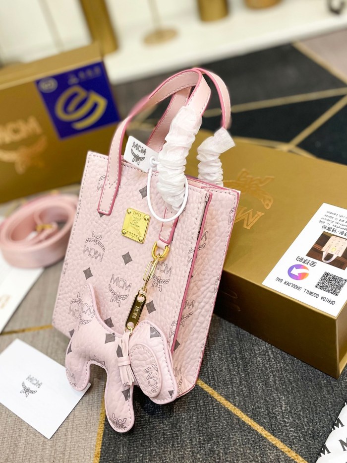  Handbags MCM  mom size:17*14 cm