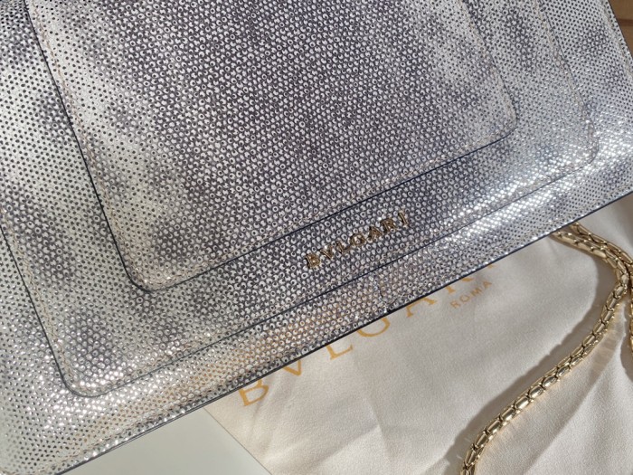  Handbags Bvlgari 370449880 size:25*12*3.5 cm