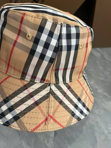 Burberry Vintage Check Bucket Hat Brown