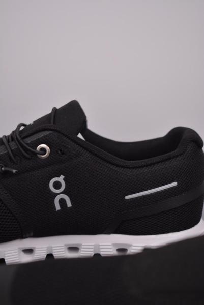 On Running Cloud 5 Black White
