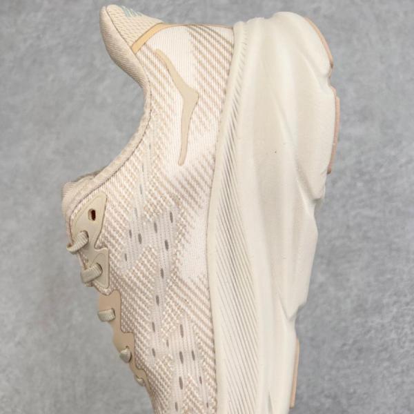 Hoka One One Clifton 9 Shifting Sand