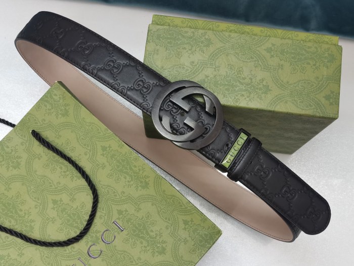 Streetwear  Belt Gucci  Signature