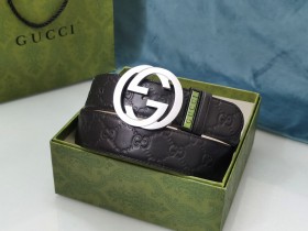 Streetwear  Belt Gucci  Signature