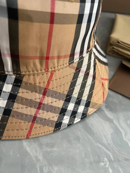 Burberry Vintage Check Bucket Hat Brown