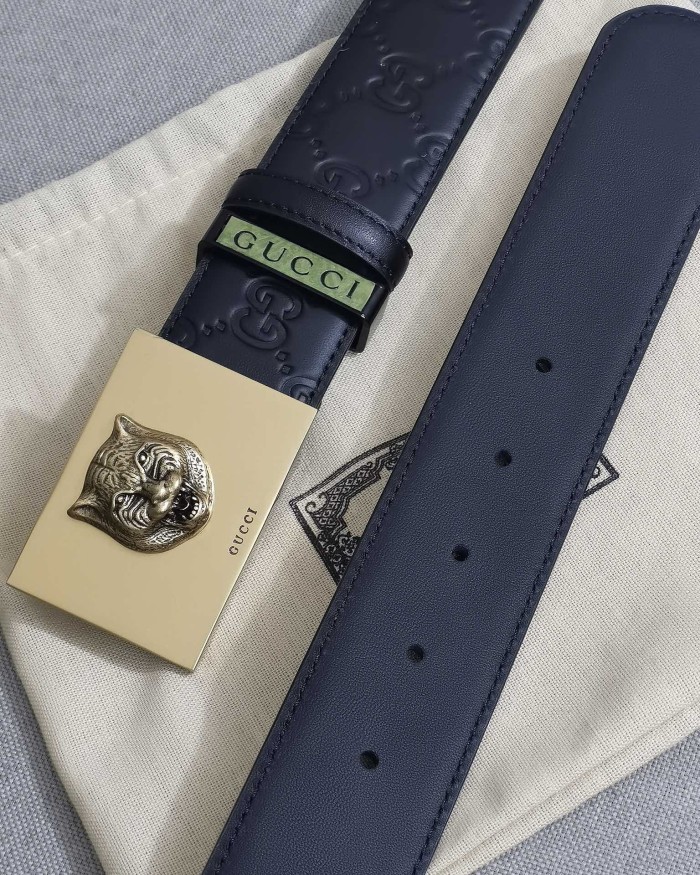 Streetwear  Belt Gucci Signature