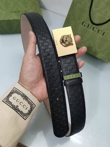 Streetwear  Belt Gucci Signature
