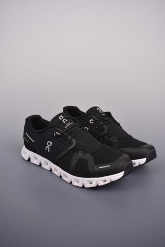 On Running Cloud 5 Black White
