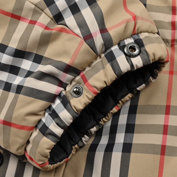  Clothes Burberry 561