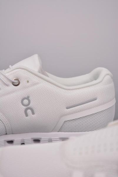 Shoes On Running Cloud 5 Undyed White (Women's)