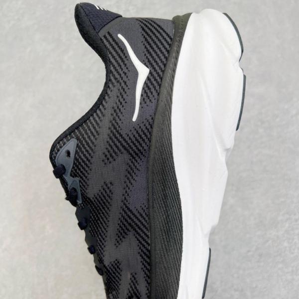 Hoka One One Clifton 9 Black White