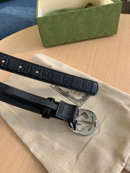 Streetwear  Belt Gucci Signature