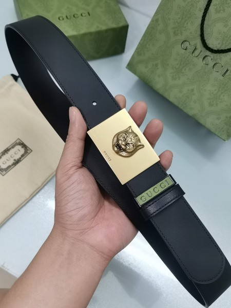 Streetwear  Belt Gucci Signature