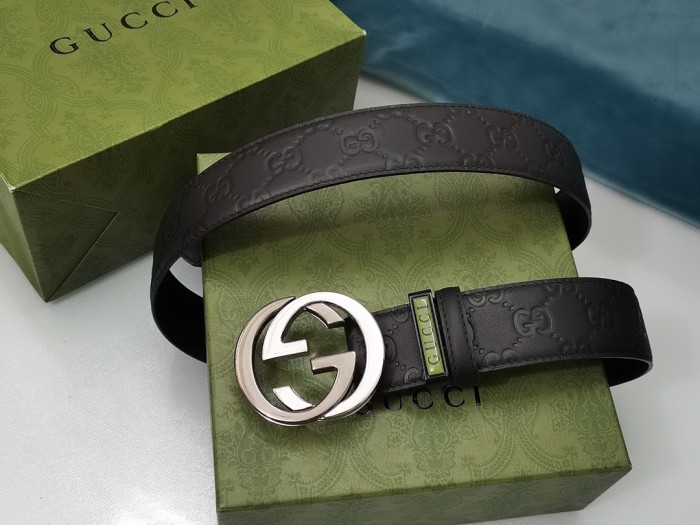Streetwear  Belt Gucci Signature