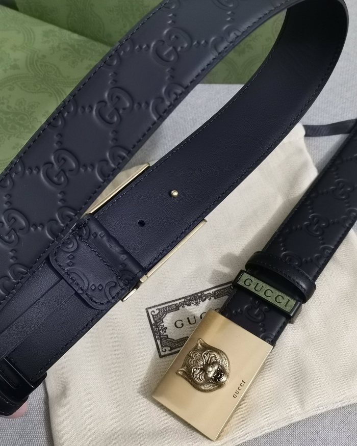 Streetwear  Belt Gucci Signature