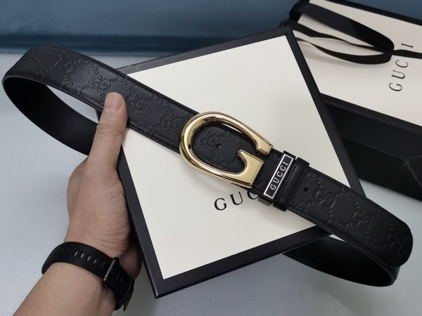 Streetwear  Belt Gucci Signature