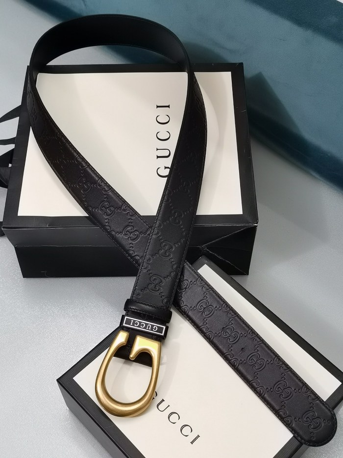 Streetwear  Belt Gucci Signature