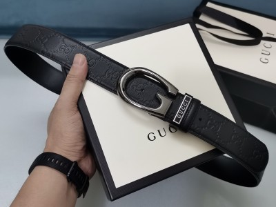 Streetwear  Belt Gucci Signature