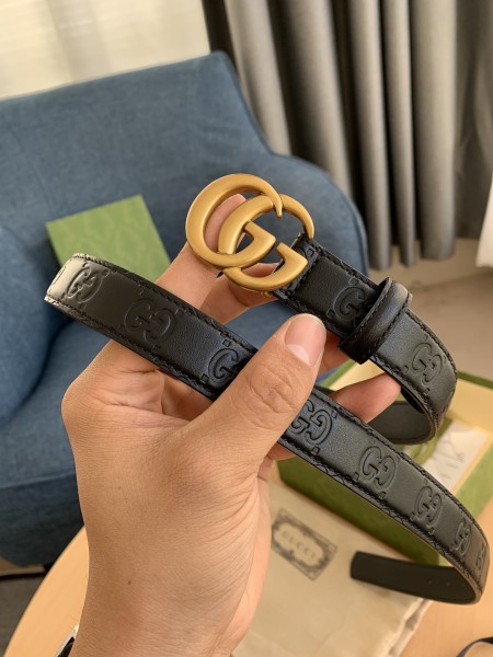 Streetwear  Belt Gucci Signature