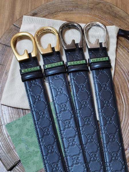 Streetwear  Belt Gucci Signature