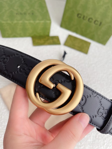 Streetwear  Belt Gucci Signature