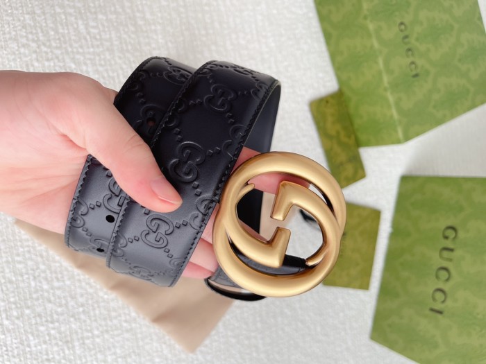 Streetwear  Belt Gucci Signature