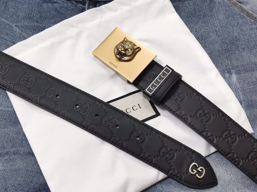 Streetwear  Belt Gucci Signature