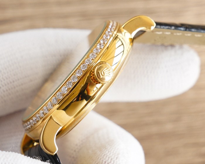 Watches Rolex 311229 size:40x10 mm