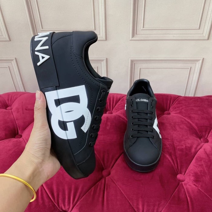 Dolce & Gabbana Low Tops Sneakers 232