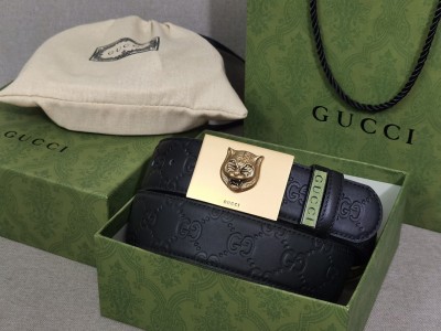 Streetwear  Belt Gucci Signature