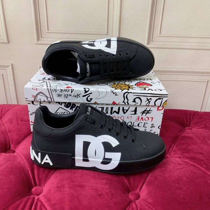 Dolce & Gabbana Low Tops Sneakers 232