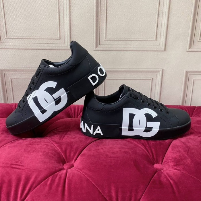 Dolce & Gabbana Low Tops Sneakers 232