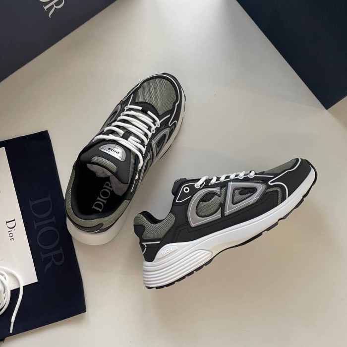 Dior B30 SNEAKER Deep Green Mesh and Black Technical Fabric