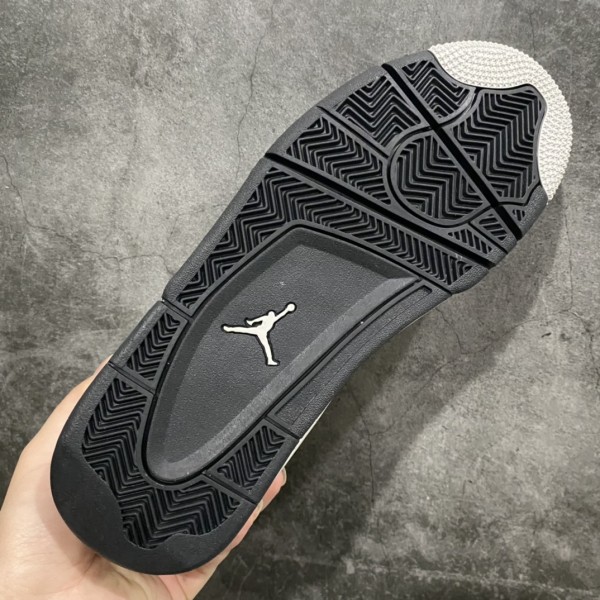 Jordan 4 Retro Oreo (2015)