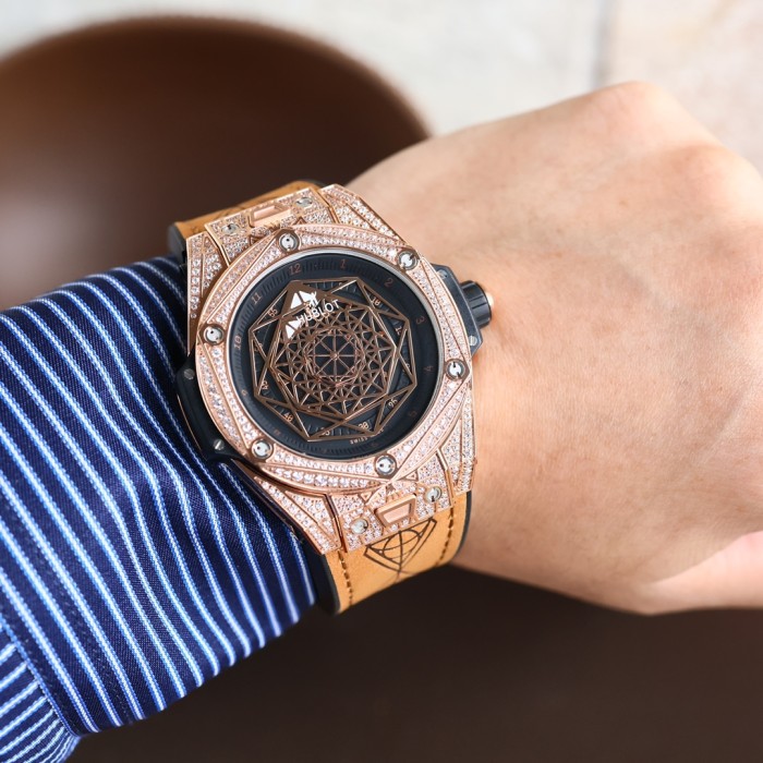 Watches Hublot 315800 size:43*13 mm