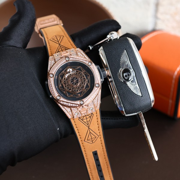 Watches Hublot 315800 size:43*13 mm