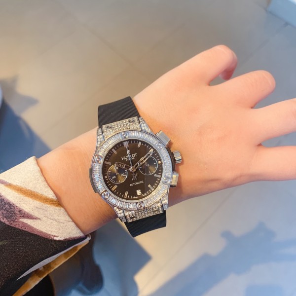 Watches Hublot  315705 size:38 mm