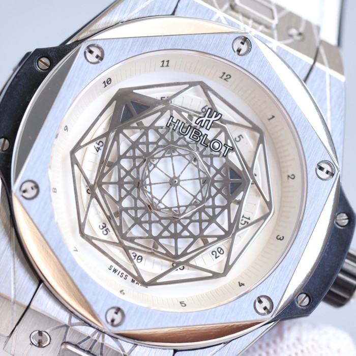 Watches  Hublot 315786 size:42*12 mm