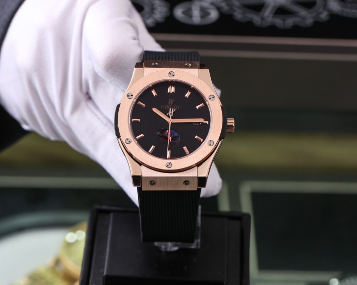 Watches Hublot  315715 size:44*13 mm