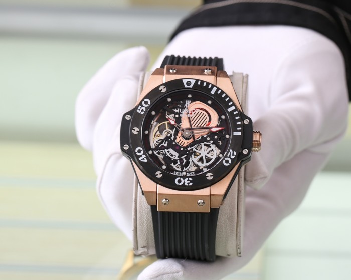 Watches Hublot  315694 size:43*12 mm